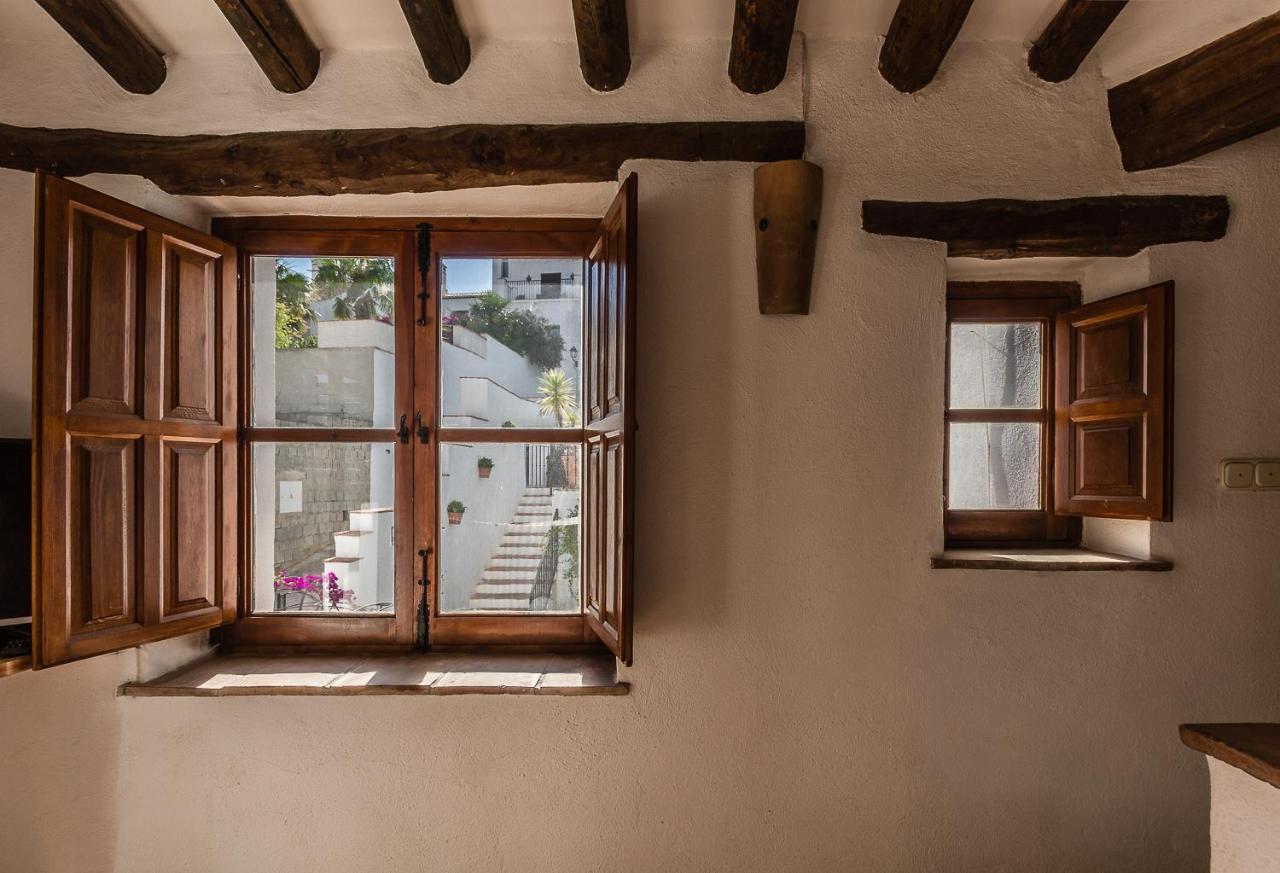 Casa Luna - 16Th Century Traditional Spanish Village House Пинос-дель-Валье Экстерьер фото
