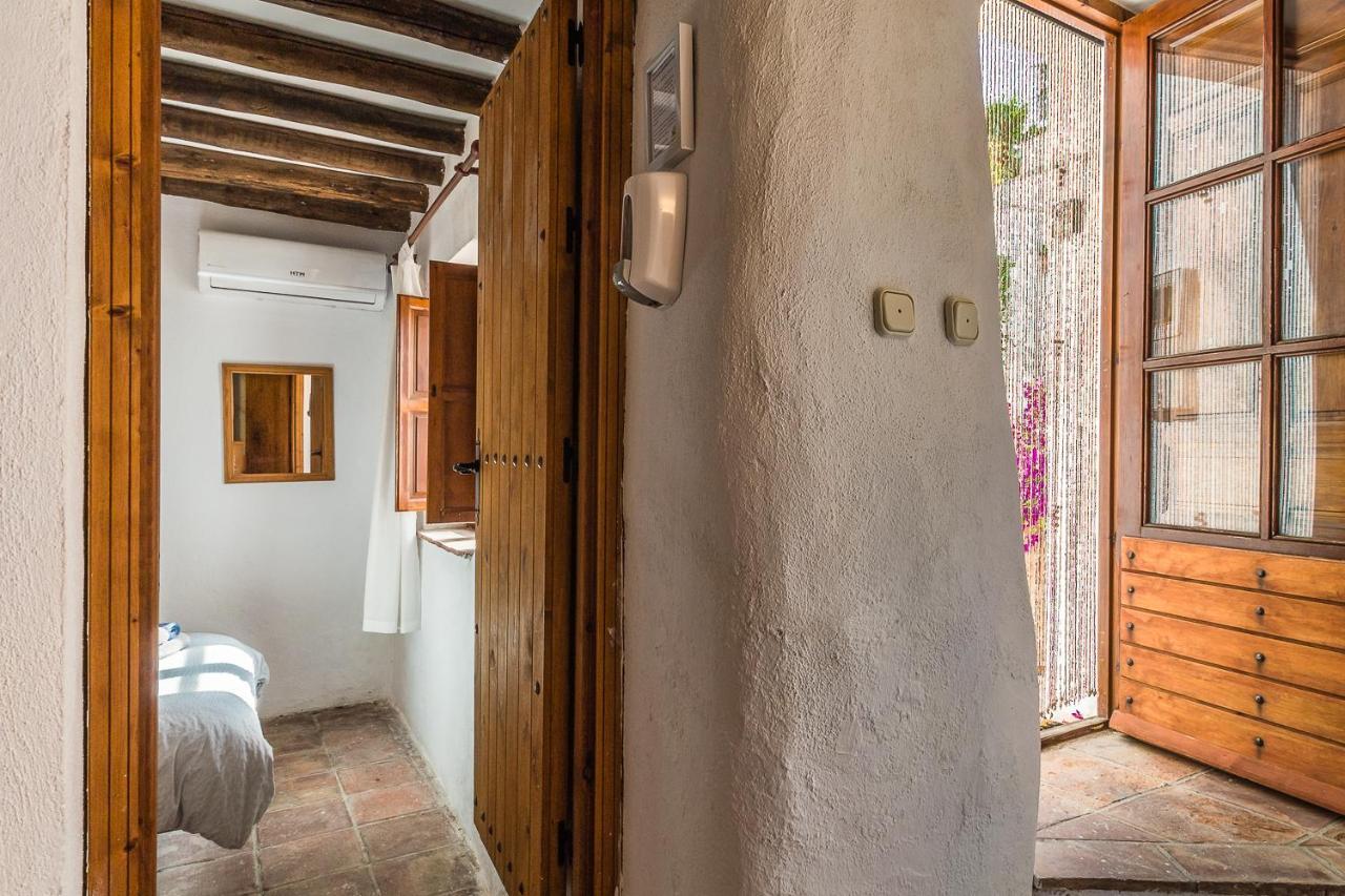 Casa Luna - 16Th Century Traditional Spanish Village House Пинос-дель-Валье Экстерьер фото